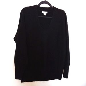 H&M Women's Black V-Neckline Long Sleeve Oversized Sweater Size Small